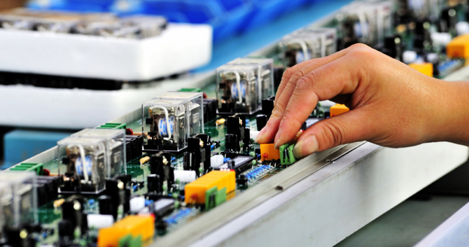 Како проектниот менаџмент на фабриките за PCBA обезбедува постигнување на производните цели?