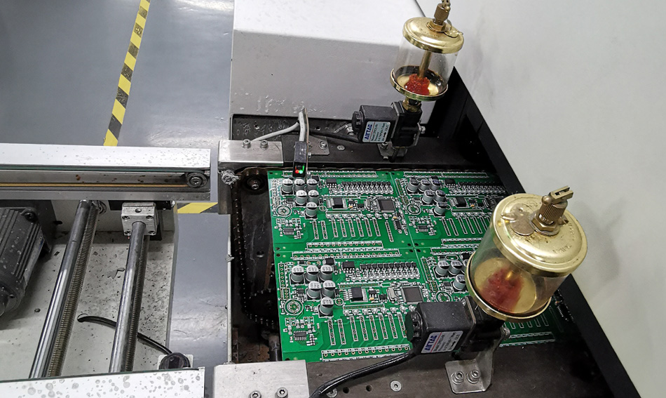 Како мерките за управување со фабрички отпад и рециклирање PCBA влијаат на усогласеноста?