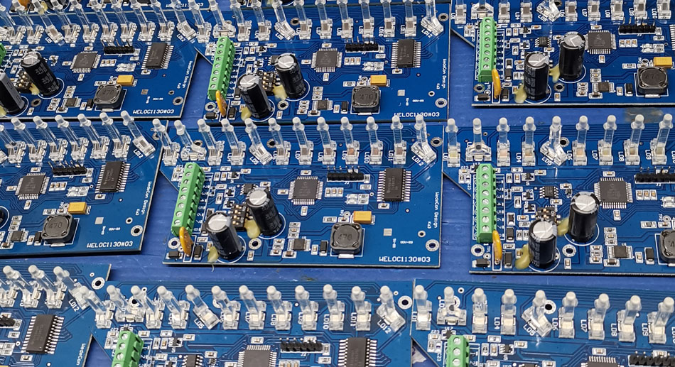 Како управувањето со набавките на компоненти во фабриките за PCBA влијае на времето на испорака?