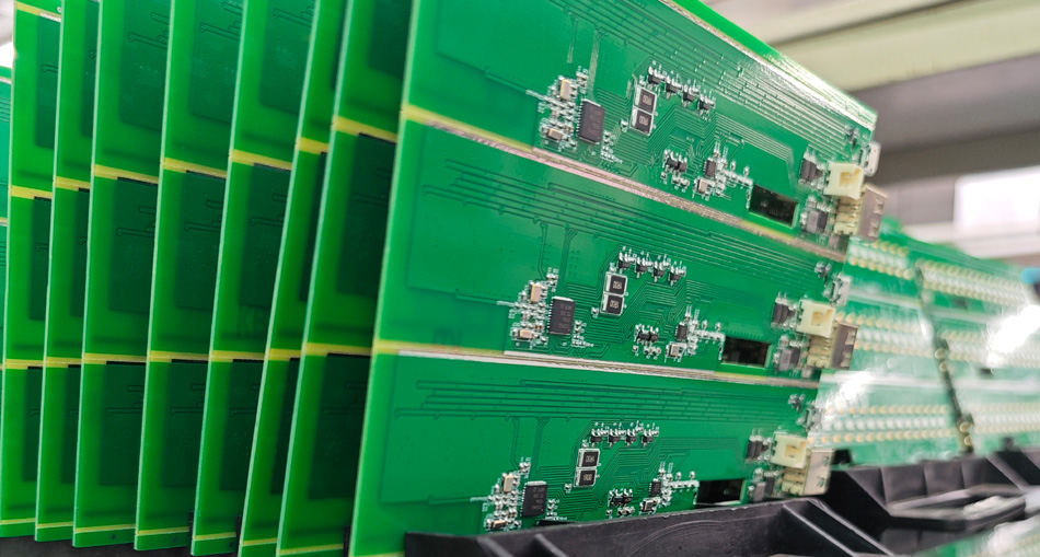 Брз одговор: Како фабриките за PCBA можат да го скратат циклусот на испорака на итни нарачки?