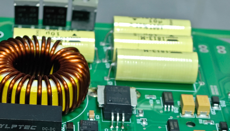 Како можеме да го оцениме квалитетот на услугата на фабриките за PCBA преку повратни информации од клиентите?