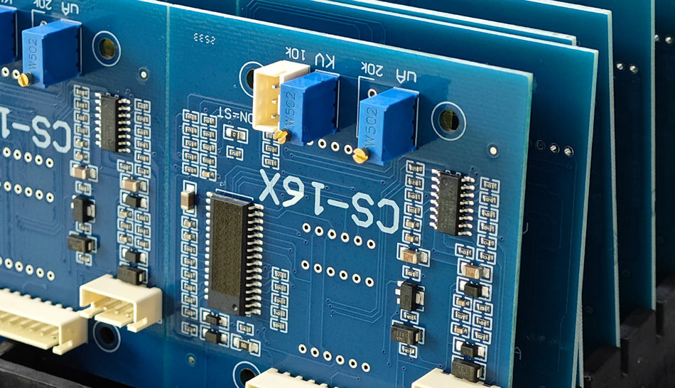 Како прегледите на клиентите влијаат на одлуките за партнерство во фабриката за PCBA?