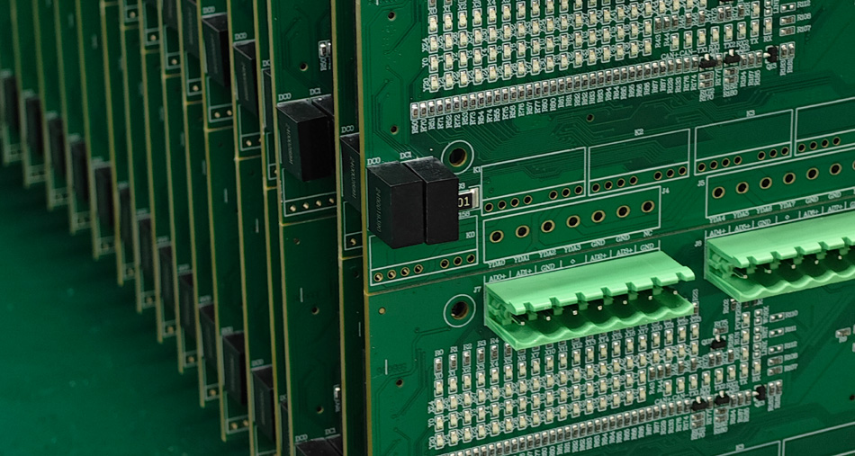 Како да се постигне победа-победа помеѓу цената и квалитетот во производството на PCBA?